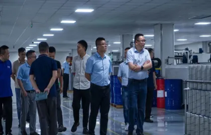 Une délégation d’excavatrices et de revendeurs XCMG visite Zhejiang Headman Filtration Technology Co., Ltd. Explorant de nouvelles frontières en matière d’innovation et de collaboration en technologie de filtrage